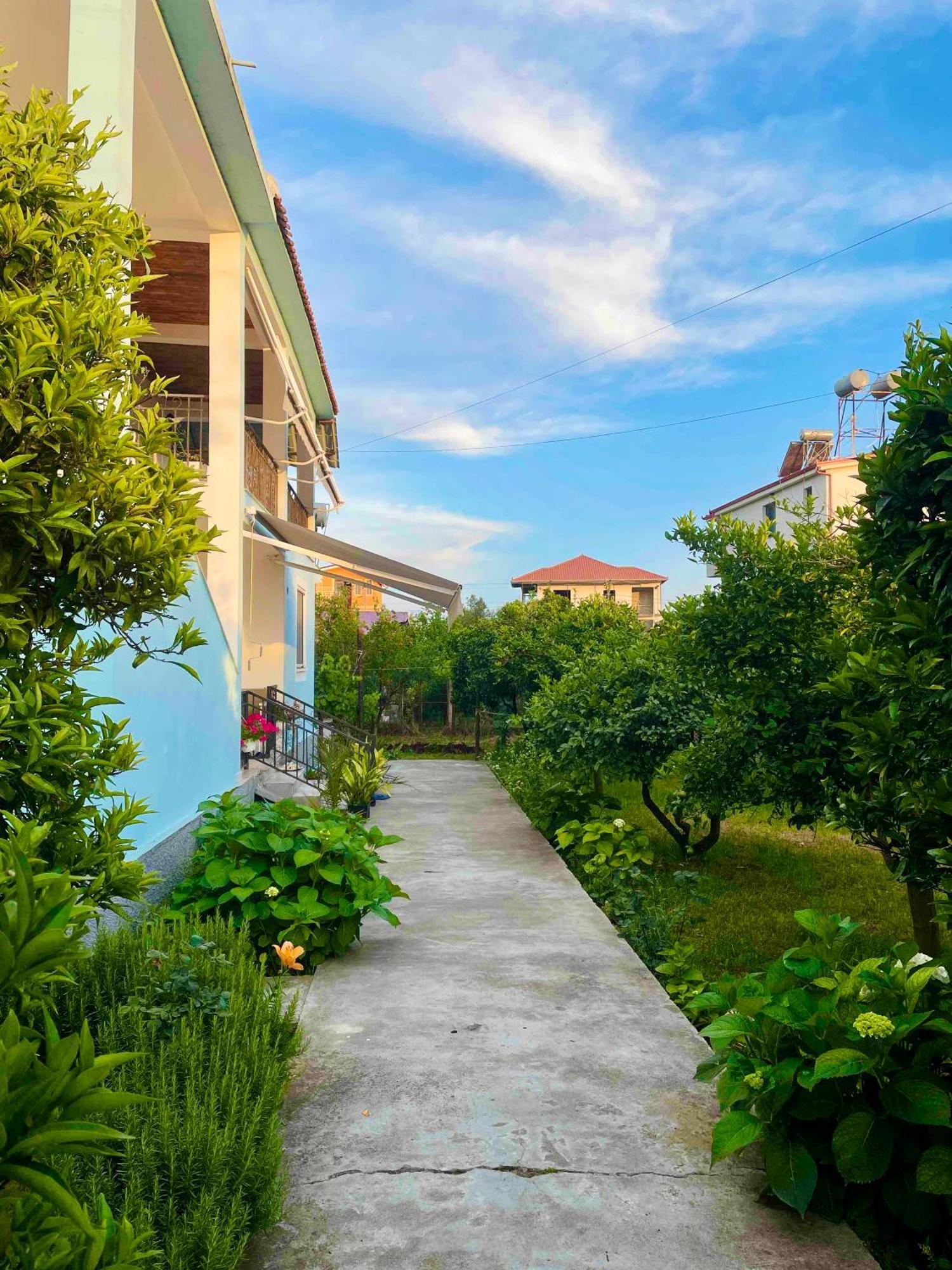 Mia Guest House - Entire Home With Balcony & Garden Divjake Exteriör bild